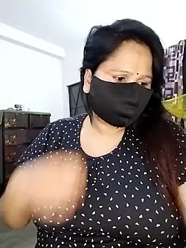 Snapshot of Tishani chatting on 3, 4, 2026 Tishani online show from 3, 4, 2026