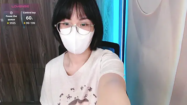 Snapshot of Baby_Claraa chatting on 14, 11, 2025 Baby Claraa online show from 14, 11, 2025