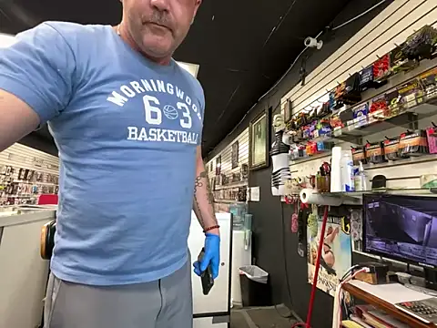 Snapshot of RawRyder8 chatting on 11, 9, 2025 RawRyder8 online show from 11, 9, 2025