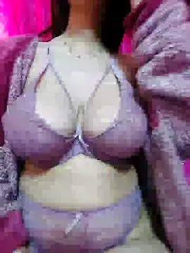Snapshot of LoNa-daloua chatting on 16, 1, 2025 LoNa-daloua online show from 16, 1, 2025