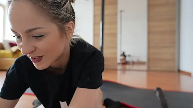 Snapshot of missdaisydiamond777 chatting on 21, 2, 2025 missdaisydiamond777 online show from 21, 2, 2025