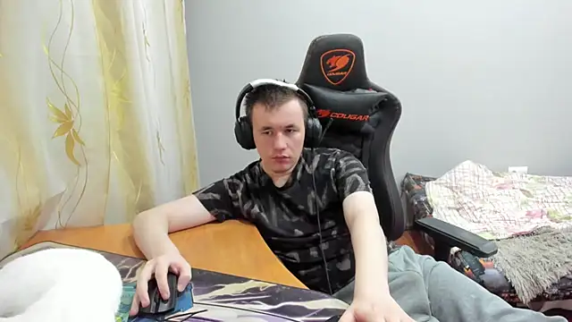 iliaskrislove online show from 7, 11, 2025