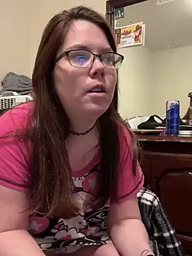 Snapshot of FreakNastyLacie chatting on 5, 2, 2025 FreakNastyLacie online show from 5, 2, 2025