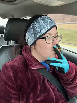 Snapshot of FreakNastyLacie chatting on 23, 11, 2025 FreakNastyLacie online show from 23, 11, 2025