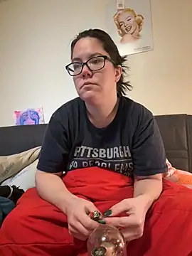 Snapshot of FreakNastyLacie chatting on 28, 11, 2025 FreakNastyLacie online show from 28, 11, 2025