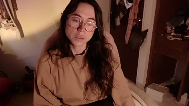 emily pearl  online show from 15, 11, 2025