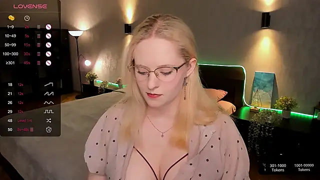 Aemilia  online show from 10, 3, 2025