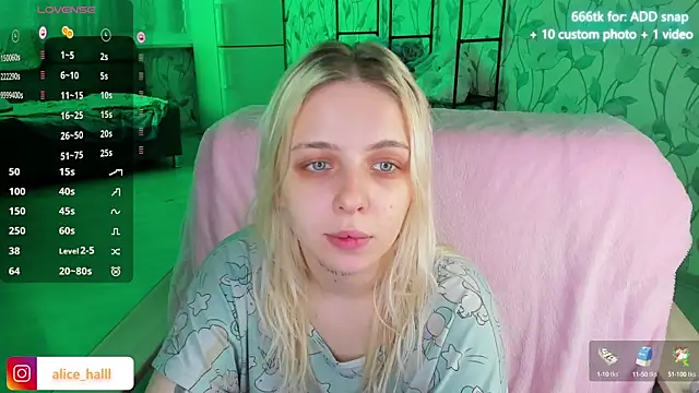 Snapshot of Alice_Halle chatting on 10, 12, 2024 Alice Halle online show from 10, 12, 2024