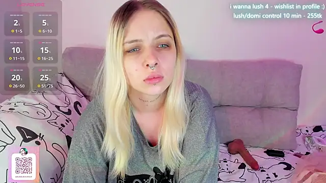 Snapshot of Alice_Halle chatting on 11, 3, 2025 Alice Halle online show from 11, 3, 2025