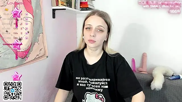 Snapshot of Alice_Halle chatting on 22, 11, 2025 Alice Halle online show from 22, 11, 2025