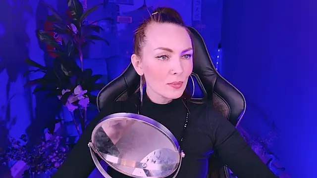 VandaRossi online show from 1, 3, 2025