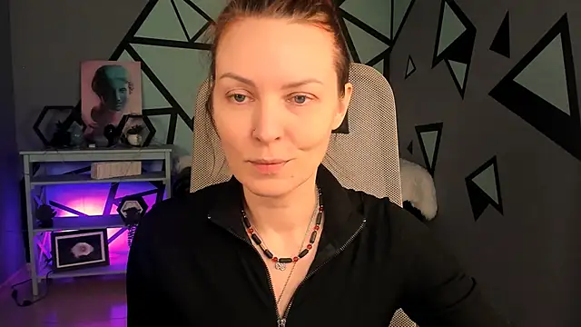 VandaRossi online show from 11, 10, 2025