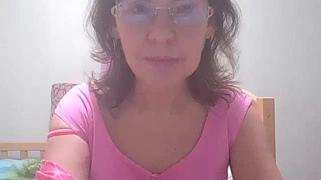 Snapshot of HollyJewel chatting on 2, 12, 2024 HollyJewel online show from 2, 12, 2024