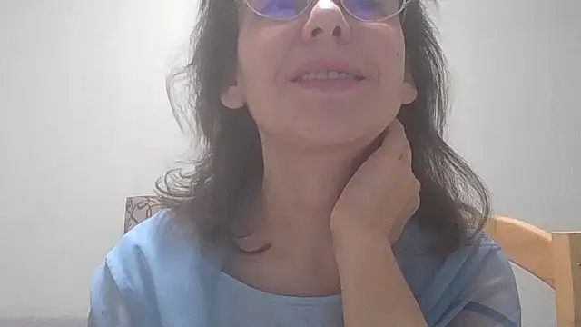 Snapshot of HollyJewel chatting on 13, 12, 2024 HollyJewel online show from 13, 12, 2024