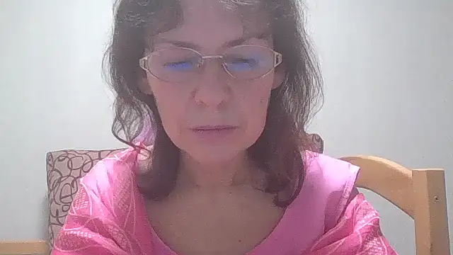 Snapshot of HollyJewel chatting on 10, 1, 2025 HollyJewel online show from 10, 1, 2025