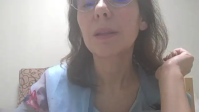 Snapshot of HollyJewel chatting on 20, 2, 2025 HollyJewel online show from 20, 2, 2025