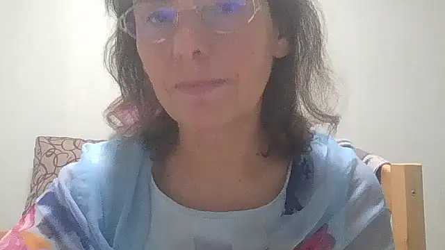 Snapshot of HollyJewel chatting on 3, 10, 2025 HollyJewel online show from 3, 10, 2025