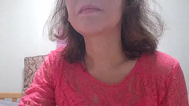 Snapshot of HollyJewel chatting on 24, 10, 2025 HollyJewel online show from 24, 10, 2025