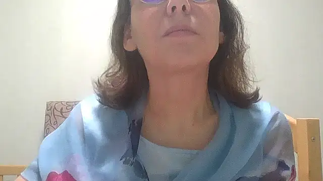 Snapshot of HollyJewel chatting on 24, 11, 2025 HollyJewel online show from 24, 11, 2025