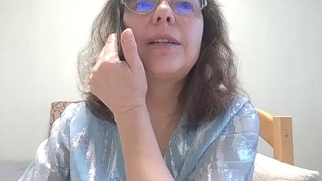 Snapshot of HollyJewel chatting on 2, 3, 2026 HollyJewel online show from 2, 3, 2026