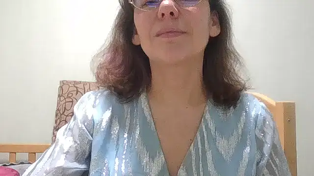 HollyJewel online show from 31, 3, 2026