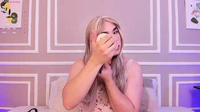 Snapshot of meloddysky chatting on 13, 12, 2024 meloddysky online show from 13, 12, 2024