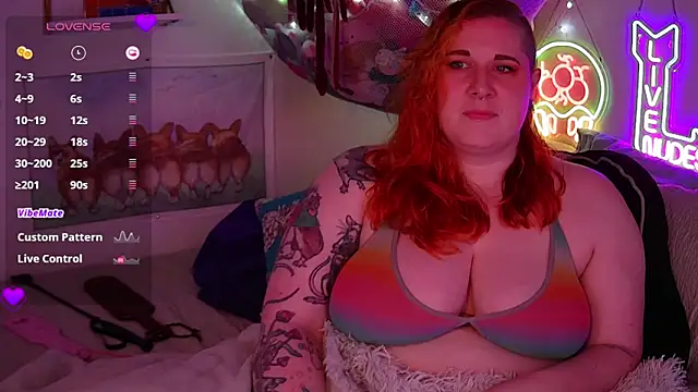 Snapshot of opalreigning chatting on 22, 4, 2026 opalreigning online show from 22, 4, 2026