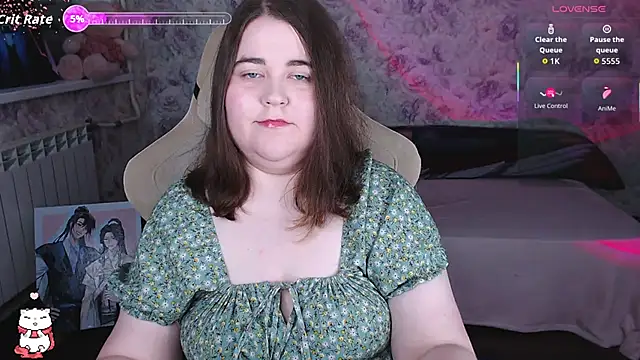 Snapshot of Estelle_Hicks chatting on 6, 6, 2026 Estelle Hicks online show from 6, 6, 2026