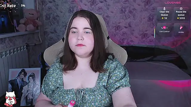Snapshot of Estelle_Hicks chatting on 19, 6, 2026 Estelle Hicks online show from 19, 6, 2026