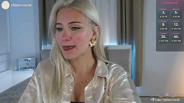 Snapshot of ChloeCoral chatting on 19, 1, 2025 ChloeCoral online show from 19, 1, 2025