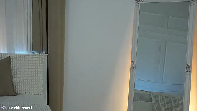 Snapshot of ChloeCoral chatting on 25, 2, 2025 ChloeCoral online show from 25, 2, 2025