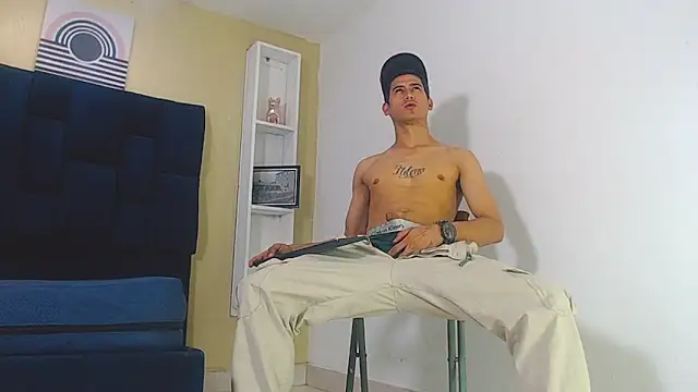 Snapshot of Jhonn_Rhyss chatting on 12, 1, 2025 Jhonn Rhyss online show from 12, 1, 2025