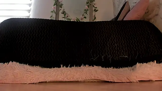 Bella desi  online show from 13, 10, 2025