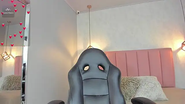 SUNNYCYRUS online show from 13, 2, 2026