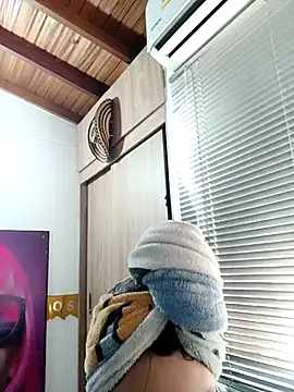 Snapshot of marta201_alfaro chatting on 12, 10, 2025 marta201 alfaro online show from 12, 10, 2025