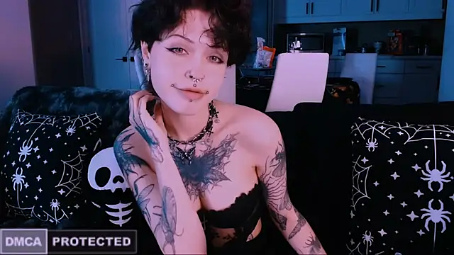 NaughtyLittleFox online show from 14, 1, 2026