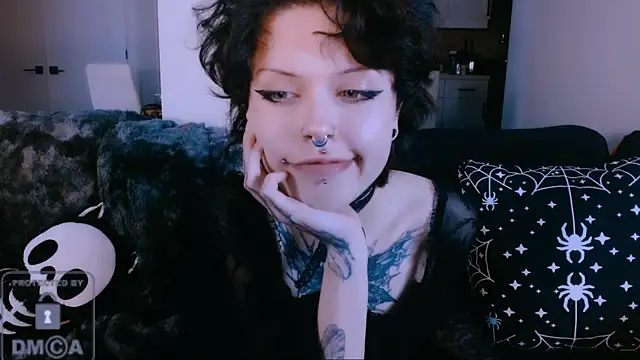 Snapshot of NaughtyLittleFox chatting on 26, 7, 2026 NaughtyLittleFox online show from 26, 7, 2026
