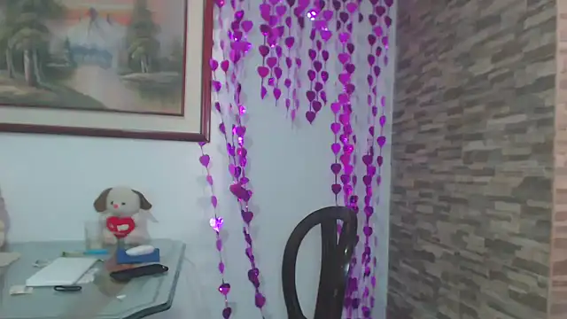 Snapshot of brigitht chatting on 11, 3, 2025 brigitht online show from 11, 3, 2025