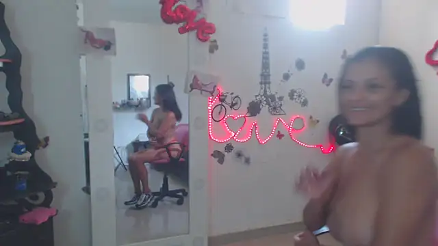 Snapshot of brigitht chatting on 14, 9, 2025 brigitht online show from 14, 9, 2025