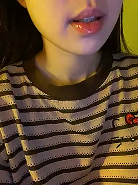 minmin2kk5 online show from 14, 3, 2026