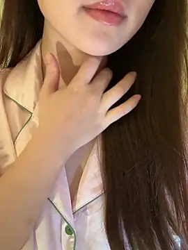 minmin2kk5 online show from 14, 7, 2026