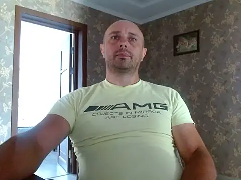 Snapshot of HuliganFisher chatting on 22, 6, 2026 HuliganFisher online show from 22, 6, 2026