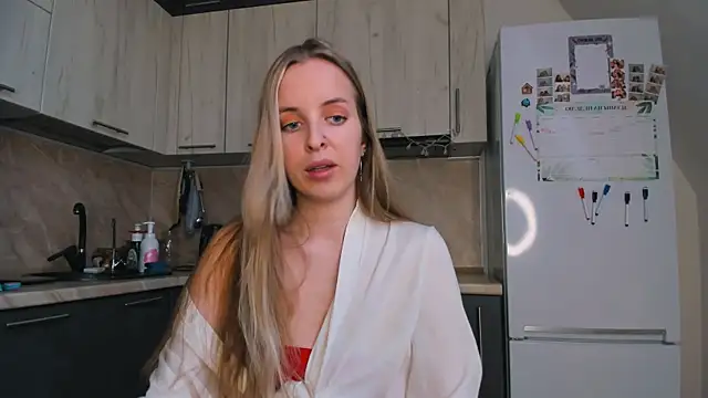 Snapshot of violet_blue_eyes chatting on 6, 2, 2025 violet blue eyes online show from 6, 2, 2025