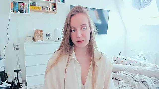 Snapshot of violet_blue_eyes chatting on 5, 5, 2026 violet blue eyes online show from 5, 5, 2026