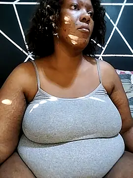 YummyChocolatexx2 online show from 11, 2, 2026