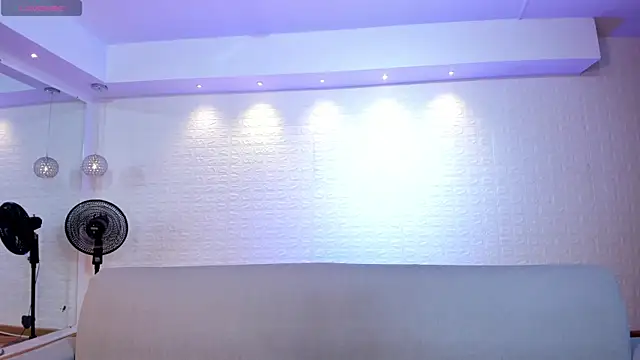 violet scott online show from 23, 12, 2025