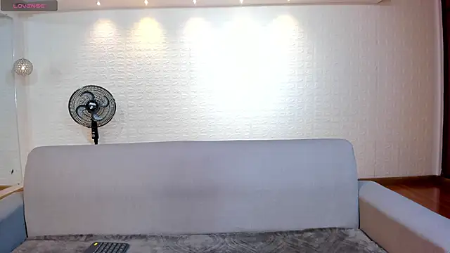 violet scott online show from 7, 1, 2026