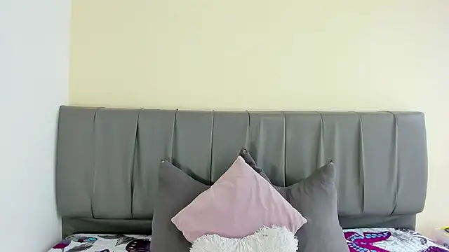 Cherllynn online show from 4, 12, 2025