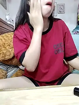 cream1299 online show from 17, 12, 2025