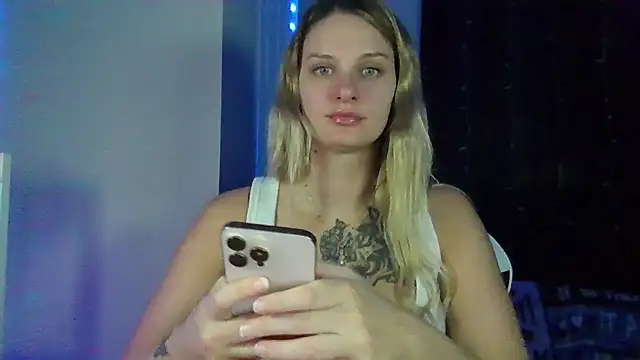 Snapshot of BonnieBazz chatting on 7, 7, 2026 BonnieBazz online show from 7, 7, 2026